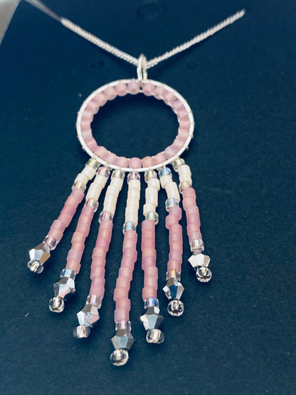 Ensemble cercle avec pierres suspendues